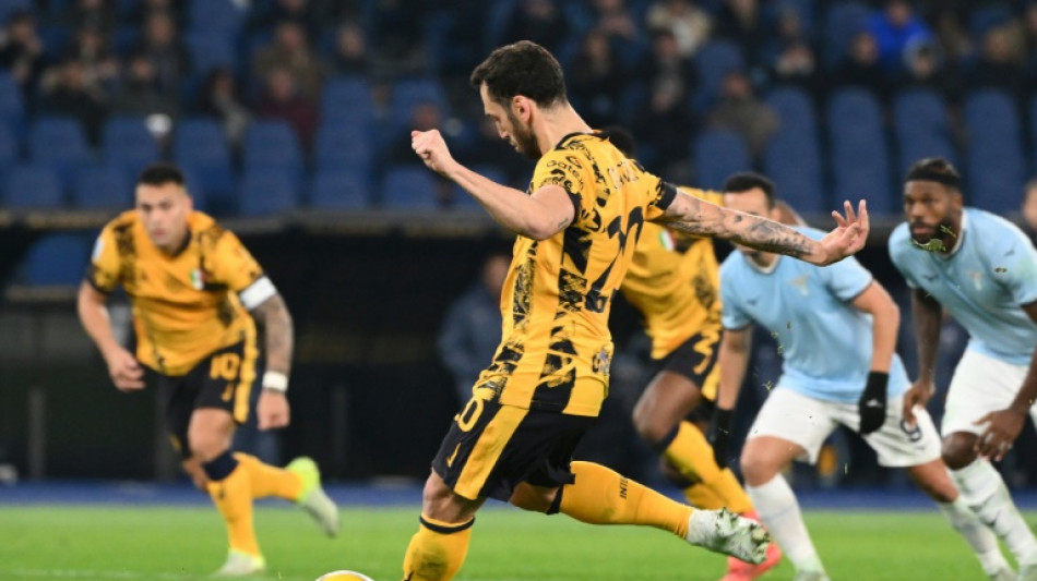 Inter de Mil&atilde;o atropela Lazio (6-0) e segue a 3 pontos da l&iacute;der Atalanta