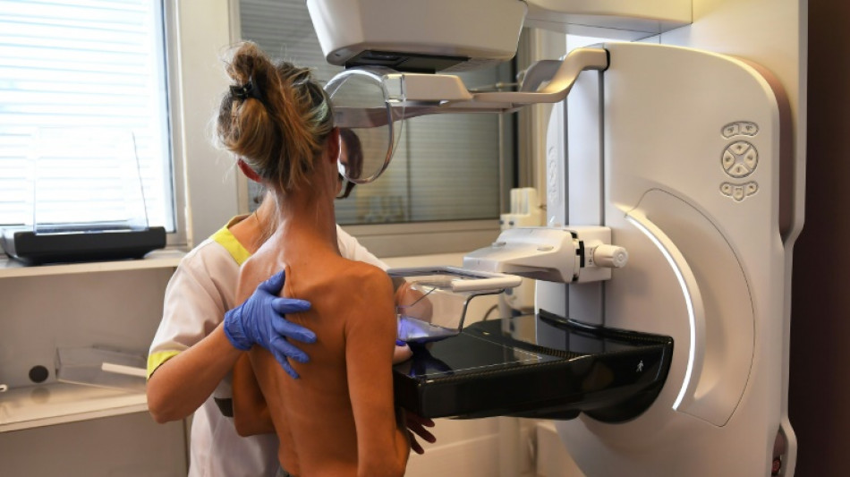 Cancer du sein: le S&eacute;nat unanime pour am&eacute;liorer la prise en charge des soins
