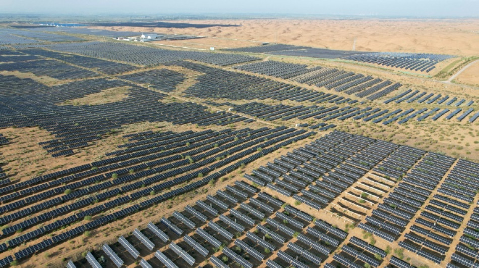 China cobre seus desertos com pain&eacute;is solares para alimentar sua economia