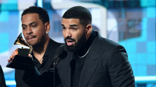 Policía do Canadá investiga tiros na frente da casa do rapper Drake
