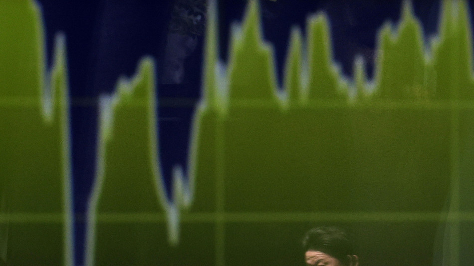 Borsa: Tokyo, apertura in lieve ribasso (-0,16%)