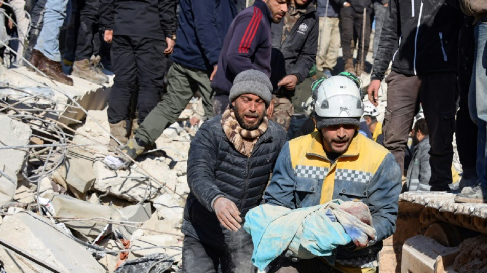 Nach Erdbeben in der Türkei und Syrien drängt die Zeit für Rettungseinsätze