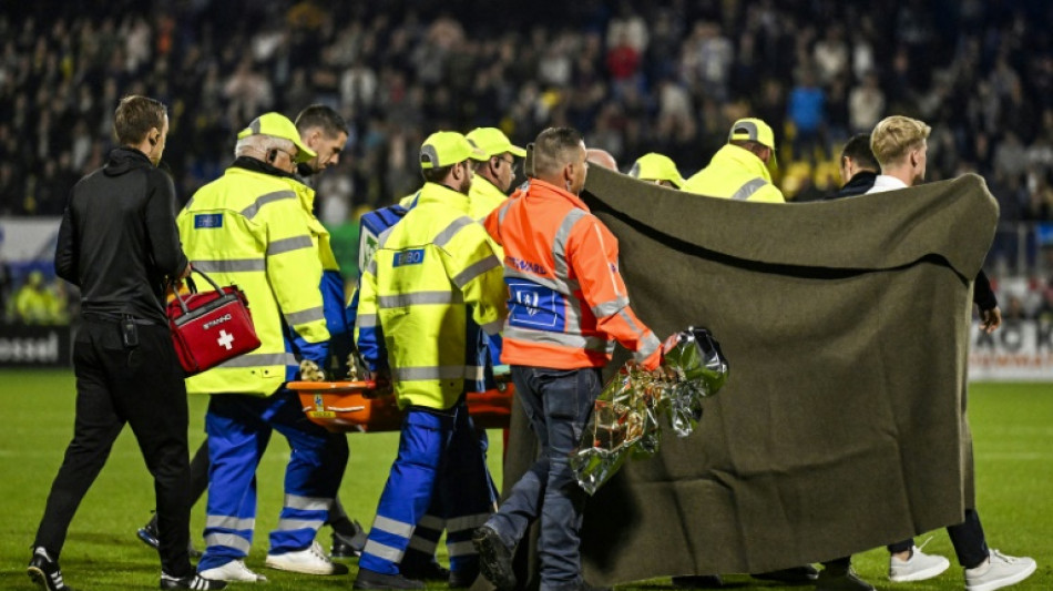 Goleiro que ficou inconsciente na Holanda segue em recupera&ccedil;&atilde;o