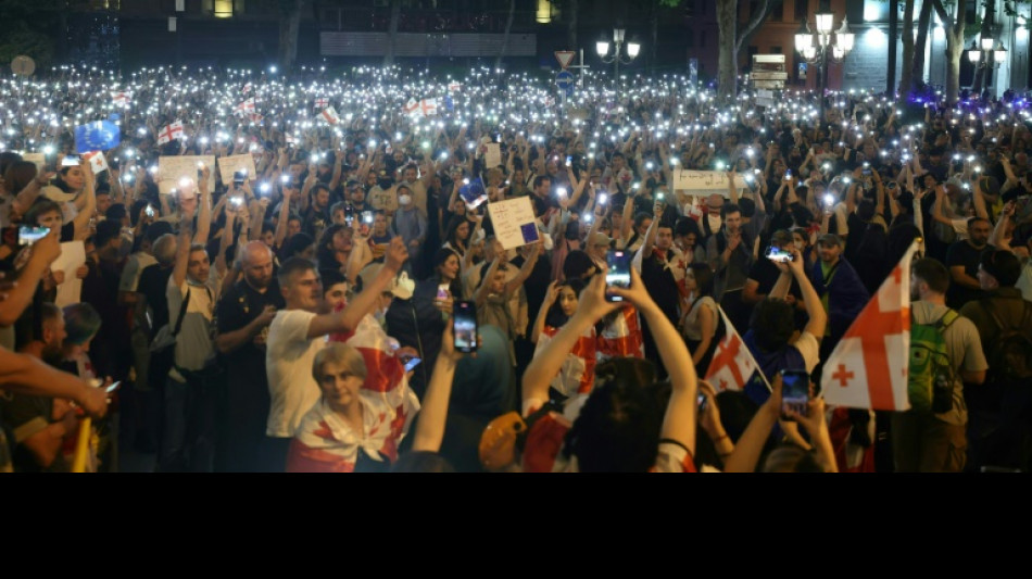 Ge&oacute;rgia tem nova manifesta&ccedil;&atilde;o contra lei de 'influ&ecirc;ncia estrangeira'