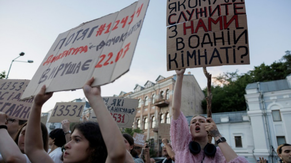 Ukrainisches Parlament stimmt neuem Gesetz zu Antikorruptionsstellen zu