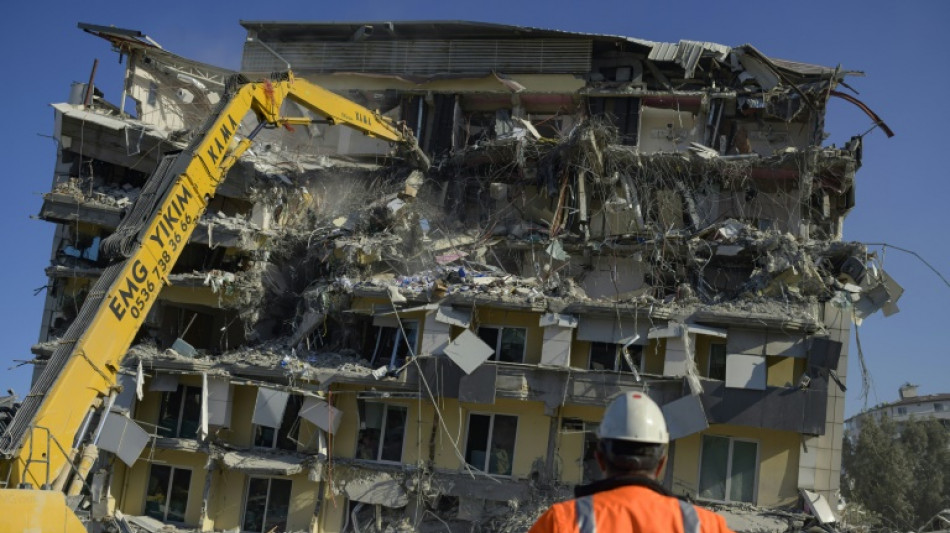 Rescatistas turcos hallan supervivientes 13 d&iacute;as despu&eacute;s del terremoto