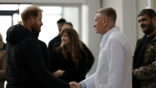 Príncipe Harry faz visita-surpresa à Ucrânia