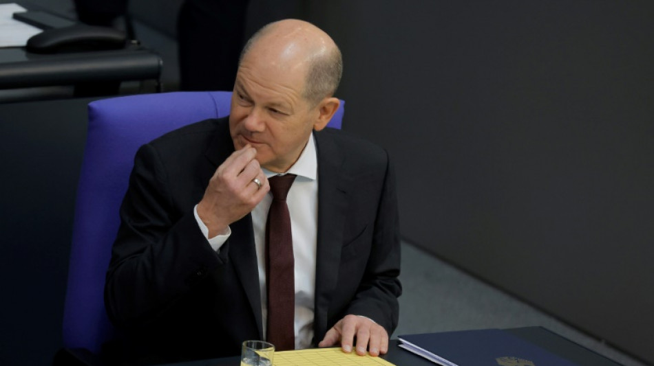 Scholz stellt sich im Bundestag Fragen der Abgeordneten