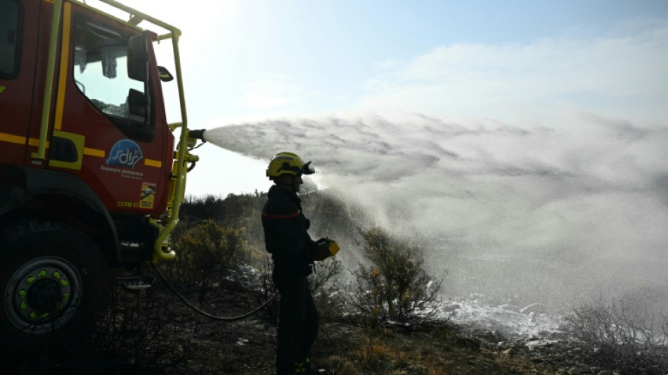 L'incendie ma&icirc;tris&eacute; dans l'Aude, la surveillance reste de mise