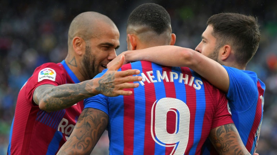 El Barcelona y el Atl&eacute;tico ganan y escalan en puestos de Champions