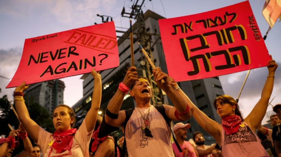 Israel pede ajuda à Cruz Vermelha após divulgação de vídeos de reféns