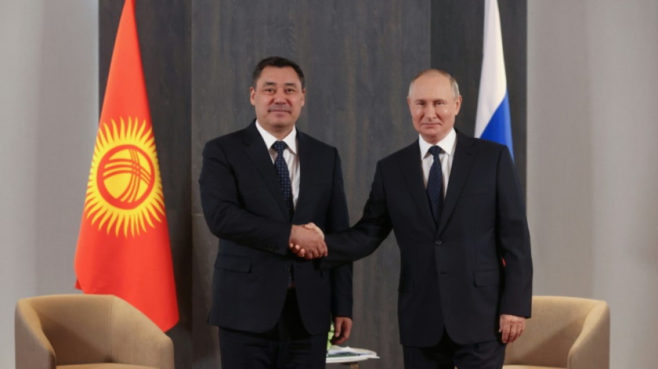 Kirguistán denuncia que Tayikistán bombardeó una ciudad en la frontera entre ambos países
