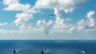 Europa vigila con recelo la escalada militar de EEUU cerca de sus enclaves en el Caribe