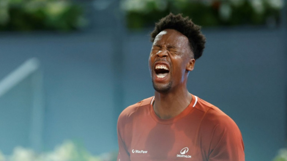 Masters 1000 de Madrid: Monfils passe le premier tour, Mpetshi Perricard encore sèchement battu