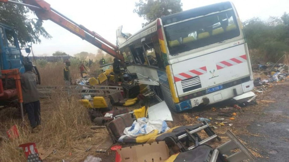 Diecinueve muertos al chocar un autobús y un camión en Senegal