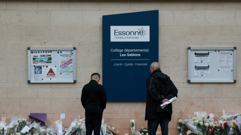 Quatro jovens são indiciados pelo assassinato de um adolescente na França