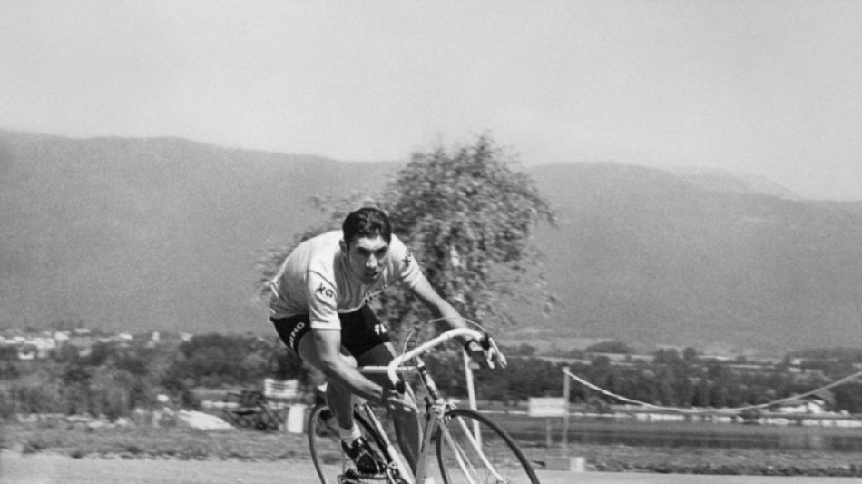 B&eacute;lgica homenajea al mito del ciclismo Eddy Merckx por su 80 cumplea&ntilde;os