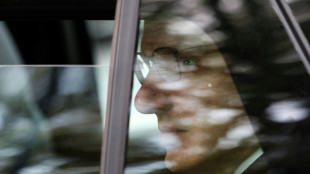 Exconsejeros de Boris Johnson critican su gesti&oacute;n de la crisis del covid-19