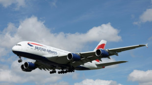 IAG, casa matriz de British Airways e Iberia, reduce sus pérdidas en el primer trimestre