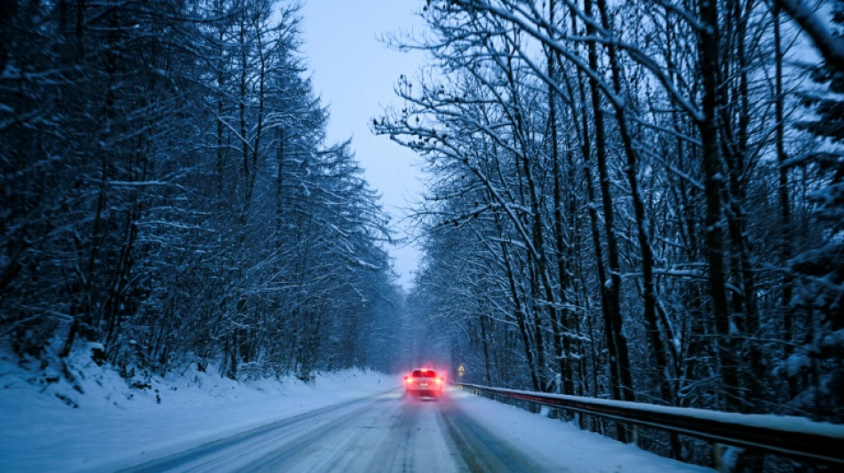 Nochmals kr&auml;ftigere Schneef&auml;lle: Verkehrsprobleme in Bayern