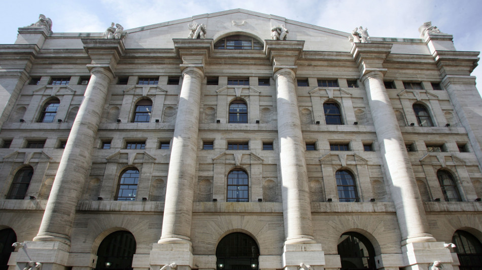 Borsa: Milano apre in rialzo dello 0,15%