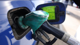 Mimit, continua calo dei prezzi carburanti, benzina self a 1,926 euro