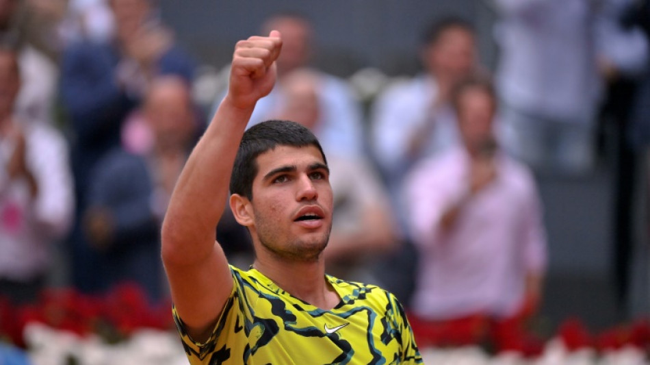 Alcaraz vence na estreia em Madri e vai enfrentar Dimitrov; Ruud &eacute; eliminado