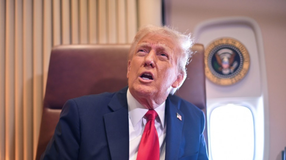 UE e Canad&aacute; prometem resposta veemente &agrave;s tarifas de Trump sobre o a&ccedil;o