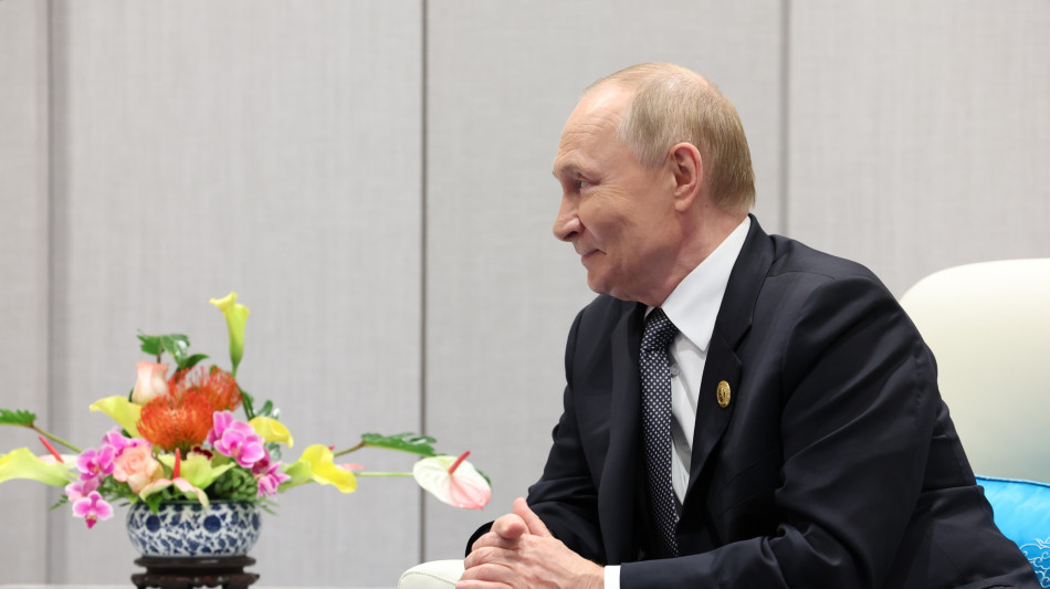 Mosca, 'non ancora concordato un incontro con Zelensky'