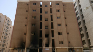 Inc&ecirc;ndio em edif&iacute;cio no Kuwait deixa 49 mortos