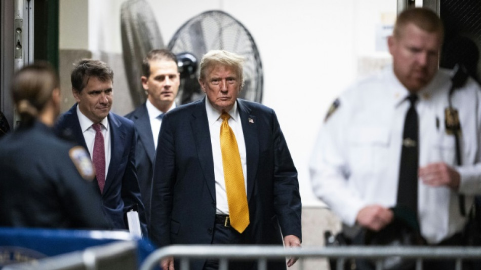 Schweigegeldprozess gegen Trump: Jury zieht sich zu Beratungen zur&uuml;ck