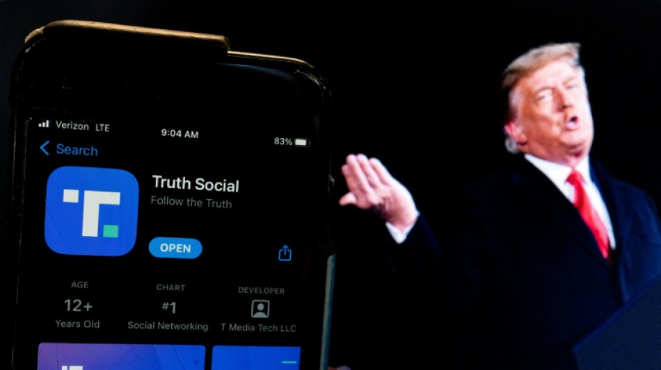 La red social de Trump se estrena con problemas técnicos