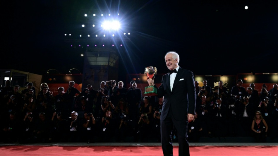 Toni Servillo, un actor polifacético premiado en la Mostra de Venecia