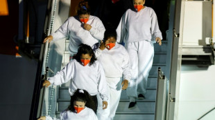 Juiz suspende plano de Trump de revogar status de prote&ccedil;&atilde;o de venezuelanos