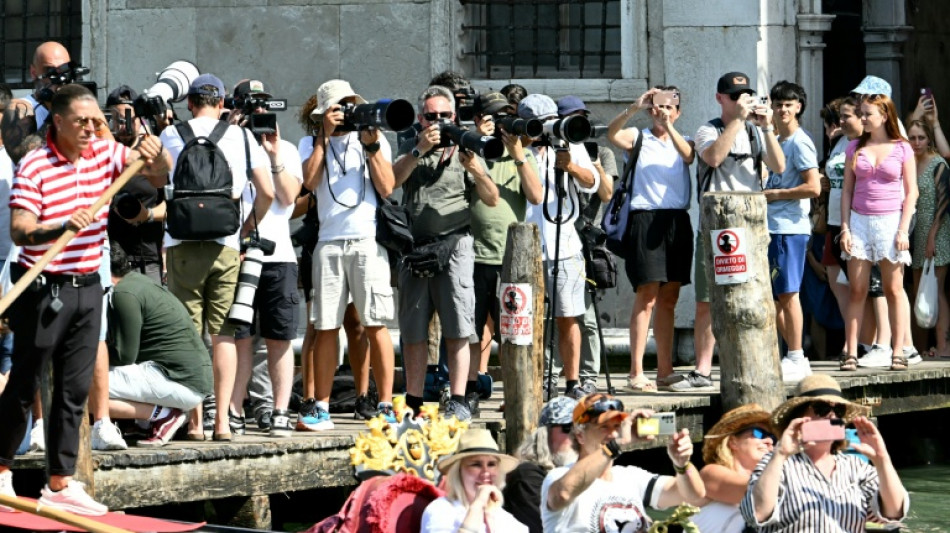 Jeff Bezos e Lauren S&aacute;nchez dizem 'sim' em Veneza