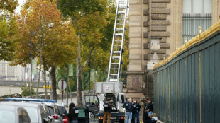Casse du Louvre: deux mises en examen samedi, trois personnes remises en libert&eacute;