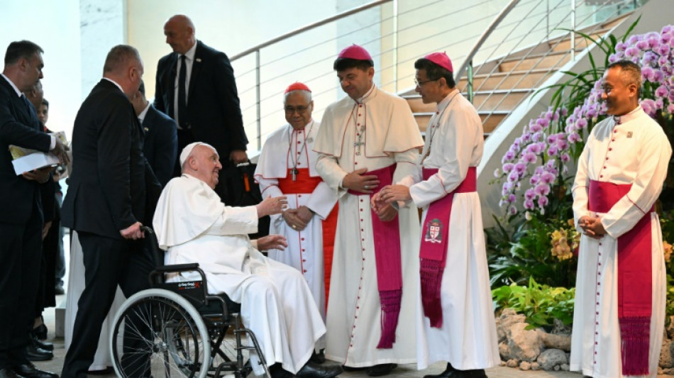 Le pape est arriv&eacute; &agrave; Singapour, derni&egrave;re &eacute;tape de sa tourn&eacute;e en Asie-Pacifique