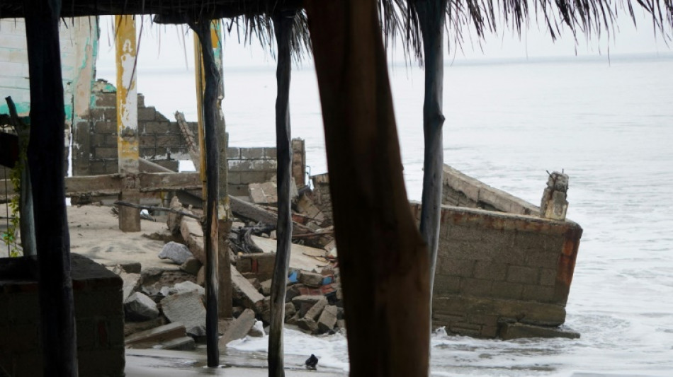 Furac&atilde;o deixa dois mortos no M&eacute;xico e nova tempestade se aproxima