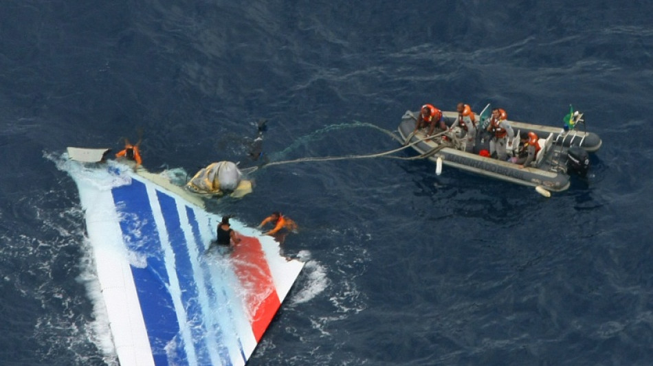 Rio-Paris-Absturz: Air France und Airbus wegen fahrl&auml;ssiger T&ouml;tung verurteilt 