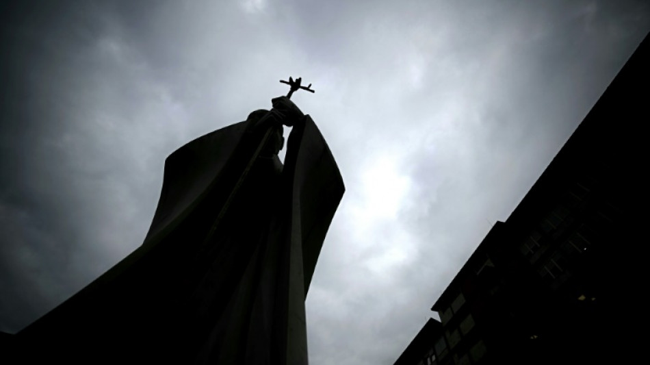 Pape hospitalis&eacute;: le Vatican annule ses engagements pr&eacute;vus ce week-end