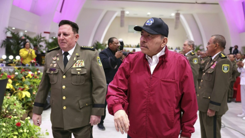 Ortega reaparece en p&uacute;blico y compara las redadas en EEUU con una "persecuci&oacute;n nazi"