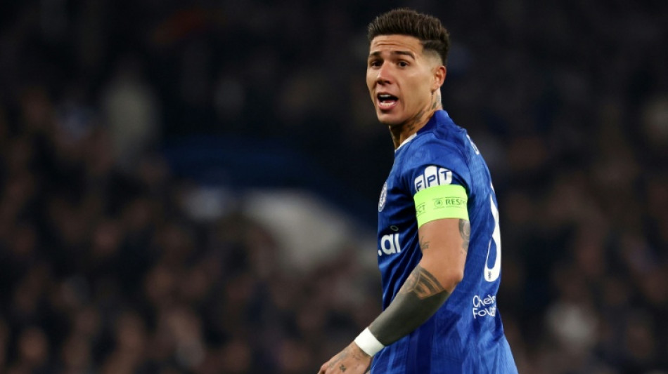 Fernandez apologised over comments about his future: Chelsea's Rosenior