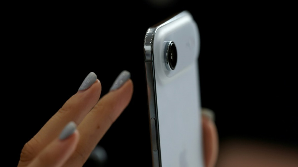 Germans turn to health apps as insurers foot the bill