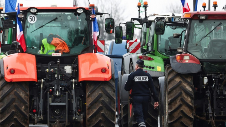 L'UE adopte l'exemption sur les jach&egrave;res, les agriculteurs maintiennent la pression