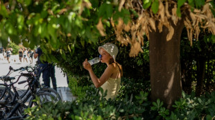 Acts of kindness help Athenians cope with heatwave