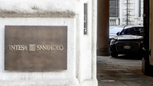Intesa, da Delfin impegno di adesione all'Opas per Mps