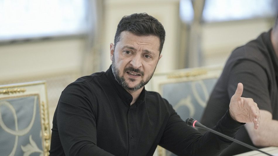 Zelensky, altri colloqui in questo formato non hanno senso