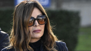 Santanch&eacute; cambia un suo legale, istanza per rinvio udienza