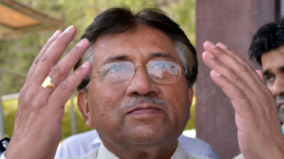 Zehntausende bei unangekündigter Trauerfeier für Ex-Militärmachthaber Musharraf