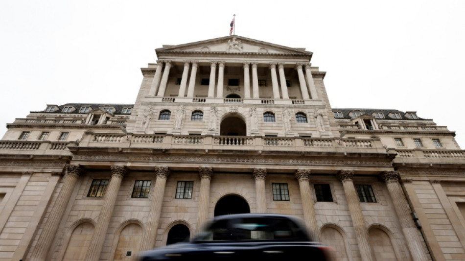 El Banco de Inglaterra sube su tasa medio punto, a 2,25%, y prevé recesión en el tercer trimestre